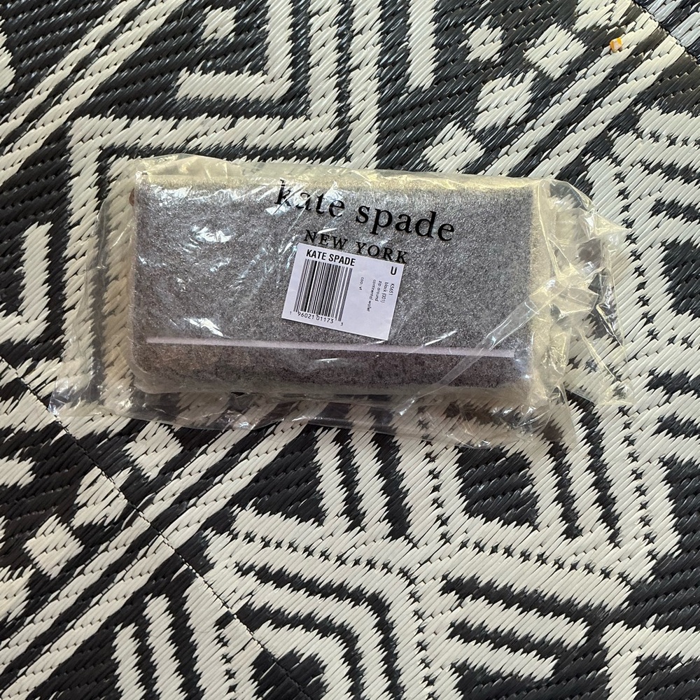 Kate Spade Gray Polka Dot Wallet